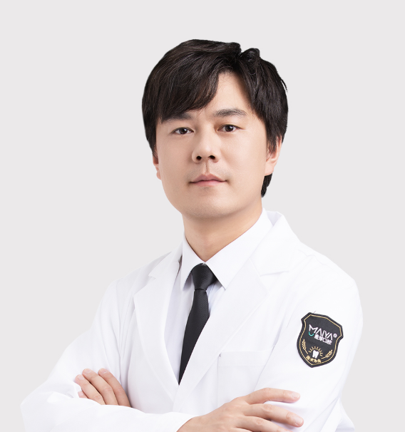 吴君医生头像