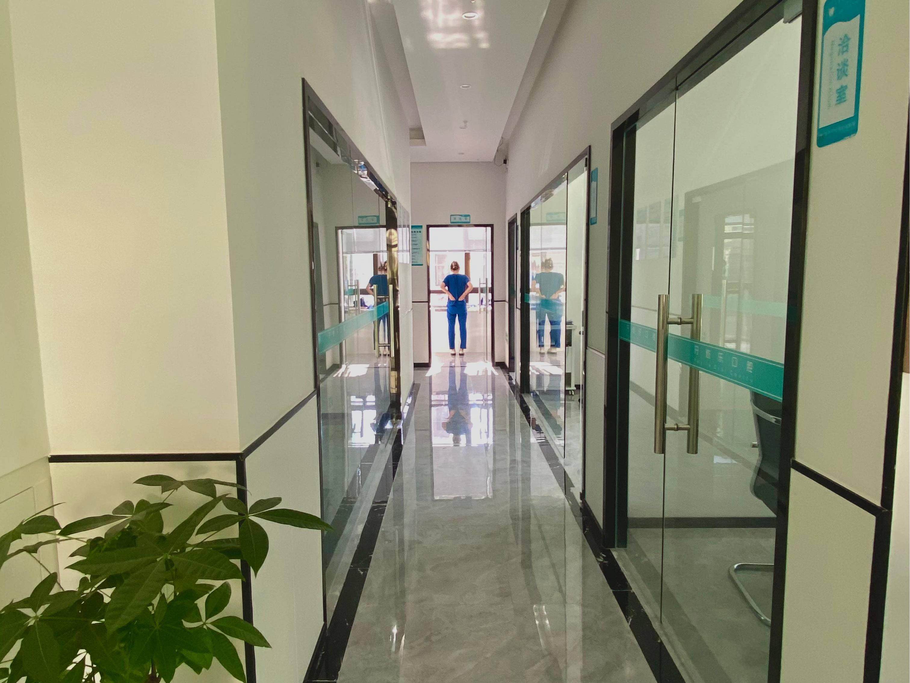 牙依乐口腔(微电园店)环境图
