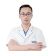 何玉斌医生