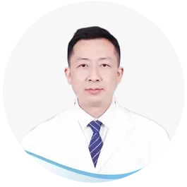 杨东医生头像