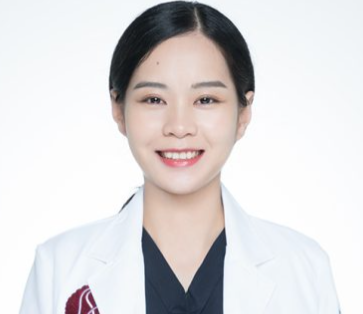 黄嘉裕医生头像