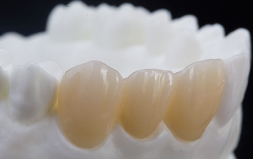 自貢極笑海豚口腔診所：名醫坐診，技術不错不摻水