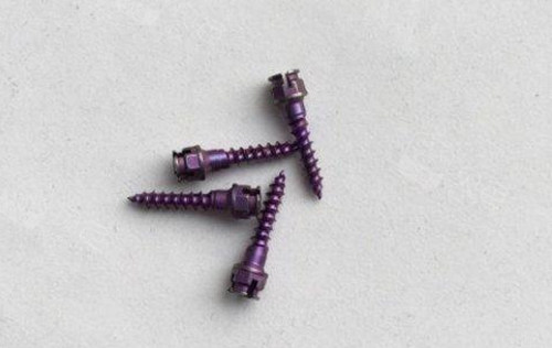 矫正牙齿打骨钉的危害和作用分析,正畸支抗钉实际是利器!