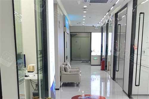 东莞莞口口腔（横沥总院）走廊