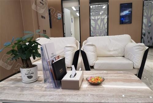 厦门麦芽口腔医院等候区