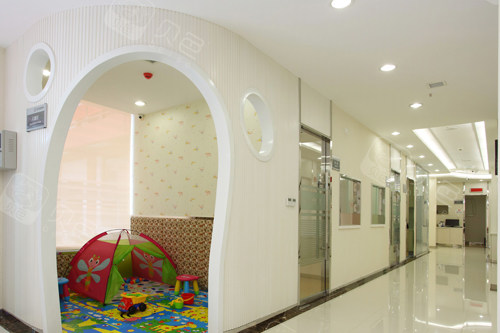 重庆拜博口腔怎么样？国内连锁品牌|渝中沙坪坝两江新区均有院区|种牙正畸技术好