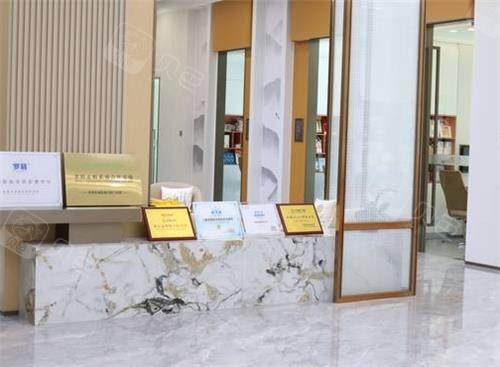 东莞百德口腔是正规医院吗？许可证+透明收费，这些硬核证据要看清