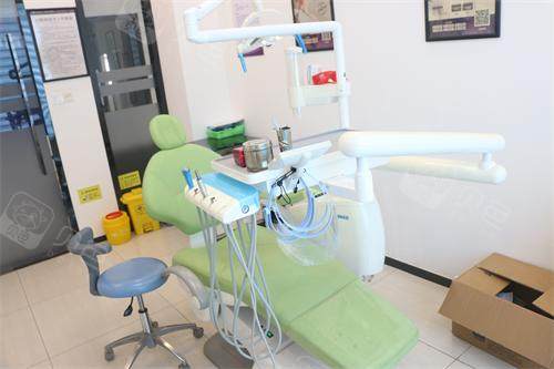 珠海仁爱口腔牙椅照