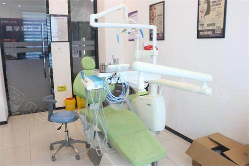 珠海仁爱口腔牙椅治疗室