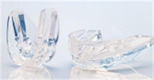 儿童早期矫正罗慕矫正器图