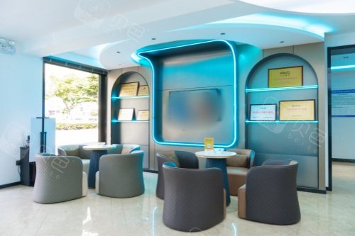 威海中诺口腔地址电话+价格表公布！种牙1780元起/烤瓷牙960元起