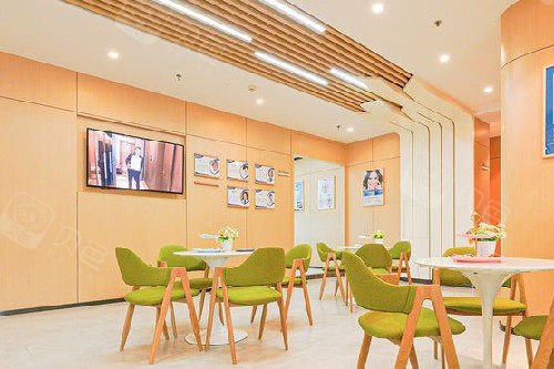 手术电钻怎么用武汉达尔文口腔检查确实细致，方案个性化还没乱收一分钱_https://www.jmylbn.com_新闻资讯_第2张