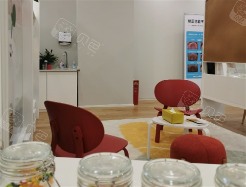 成都多乐儿童齿科休息区