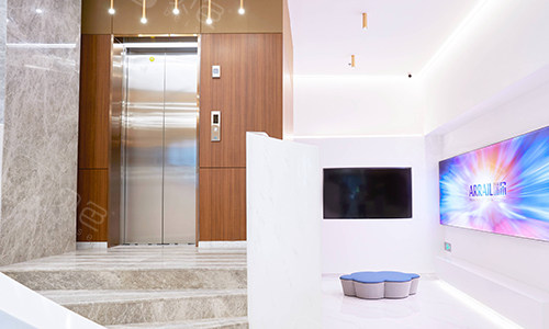 深圳瑞尔齿科走廊环境