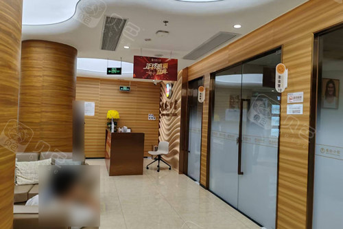 佛山德伦口腔等候区图