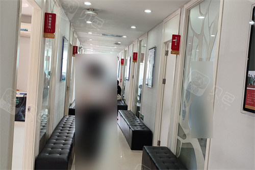 在广州广大口腔做即刻用种植牙好不好？看本地网友种牙评价及真实实例分享