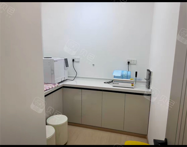 淮南奥美口腔山南店清洁室