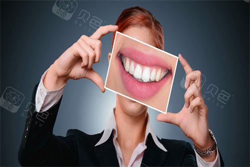 牙齿治疗示意图