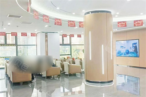 洛阳中诺口腔医院大厅休息区