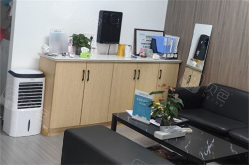 合肥聚家口腔诊所休息区.jpg