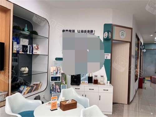 泉州维乐口腔门诊部休息区.jpg