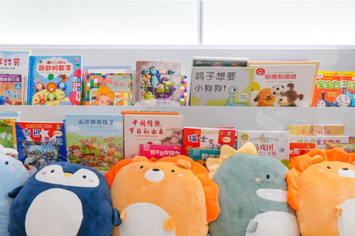 南京多乐儿童齿科娱乐区.jpg