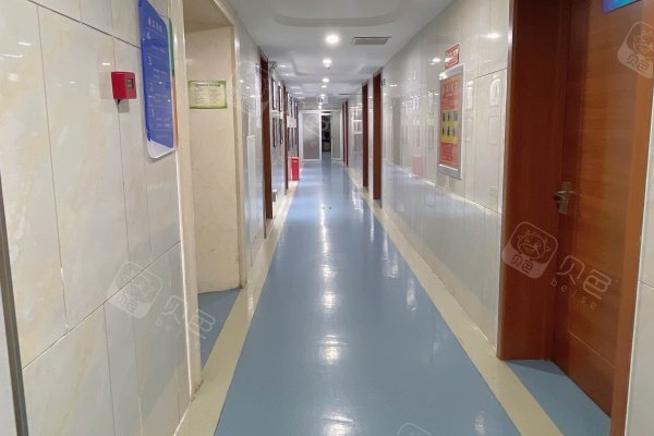 河南信阳口腔医院走廊环境.jpg