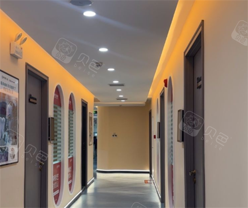 昆山嘉庆口腔过道区.png